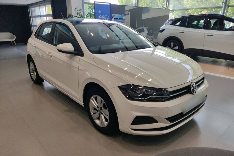 大众 Polo 2019款 Plus 1.5L 自动全景乐享版车身外观3