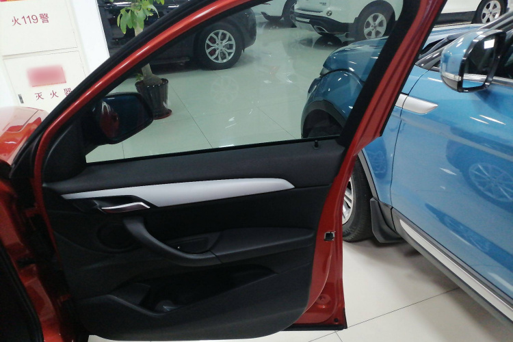 宝马X1 2018款 sDrive18Li 时尚型中控内饰7005