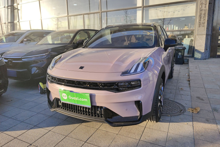 领克06 2023款 Remix 1.5T Shero车身外观1