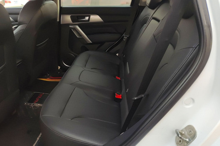 哈弗H2 2017款 红标 1.5T 手动两驱精英型中控内饰21