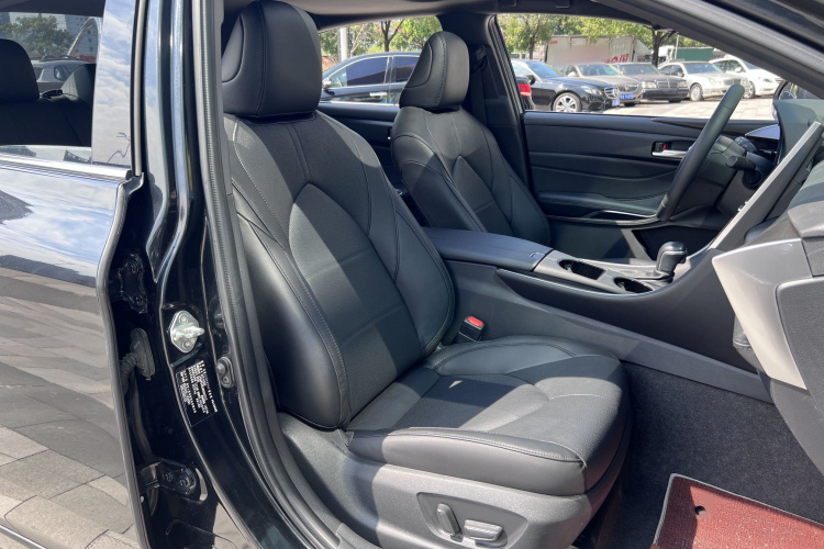 丰田 亚洲龙 2022款 2.0L 豪华版局部细节41