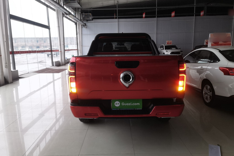 长城 炮 2023款 2.0T商用版自动柴油两驱精英型长箱GW4D20M车身外观6004