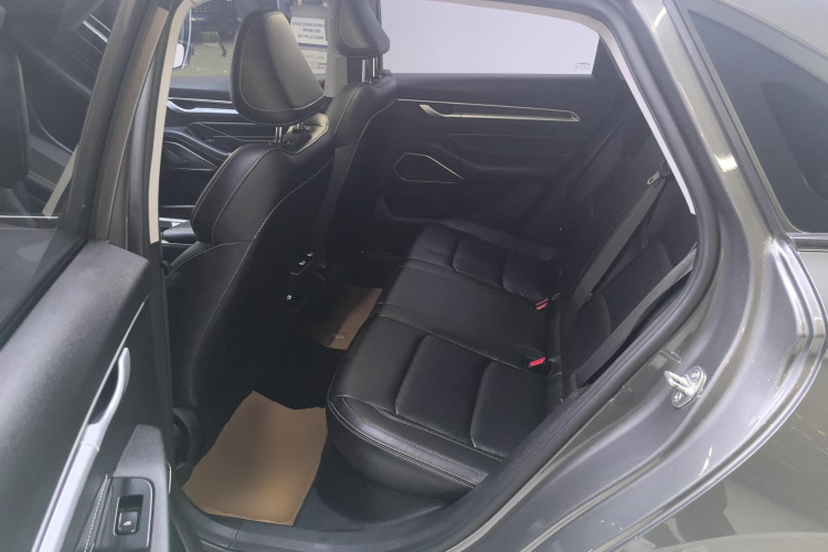 吉利汽车 帝豪 2023款 第4代冠军版 1.5L CVT尊贵型中控内饰21