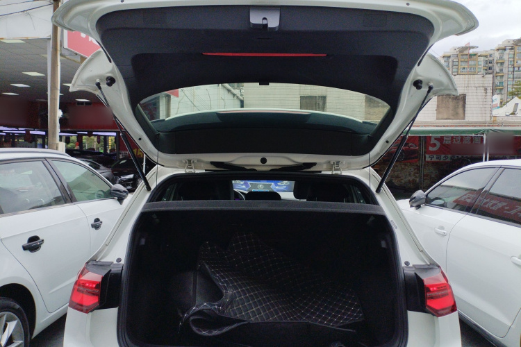 大众 高尔夫 2021款 280TSI DSG R-Line机舱底盘23