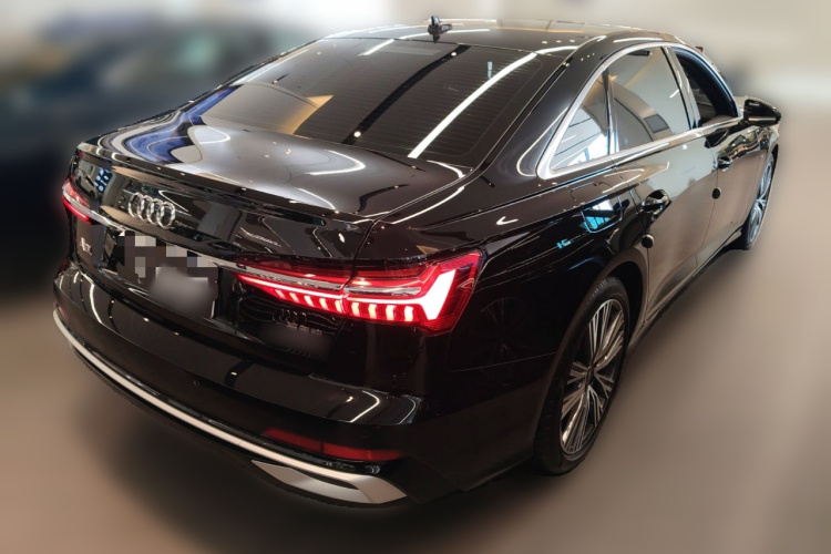 奥迪A6L 2022款 40 TFSI 豪华动感型车身外观7