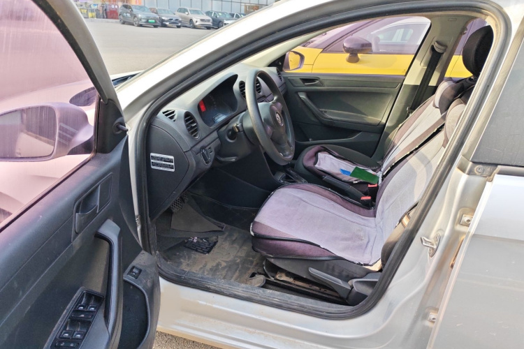 大众 捷达 2015款 1.6L 自动时尚型中控内饰7003