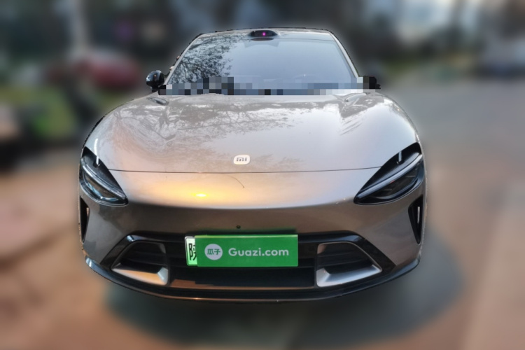 小米汽车 小米YU7 2025款 超长续航四驱Pro版车身外观2