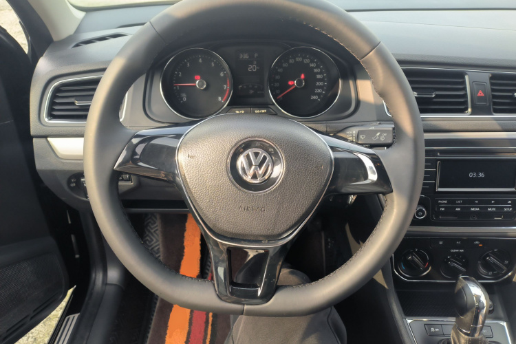 大众 朗逸 2015款 1.6L 自动舒适版中控内饰13