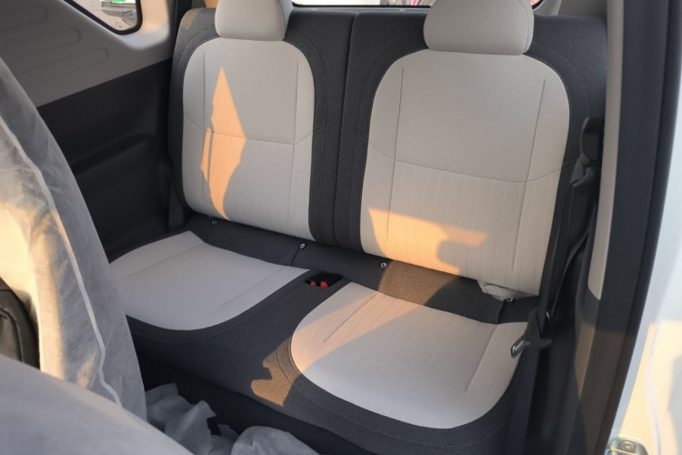 吉利银河 熊猫 2025款 210km 元气熊中控内饰21