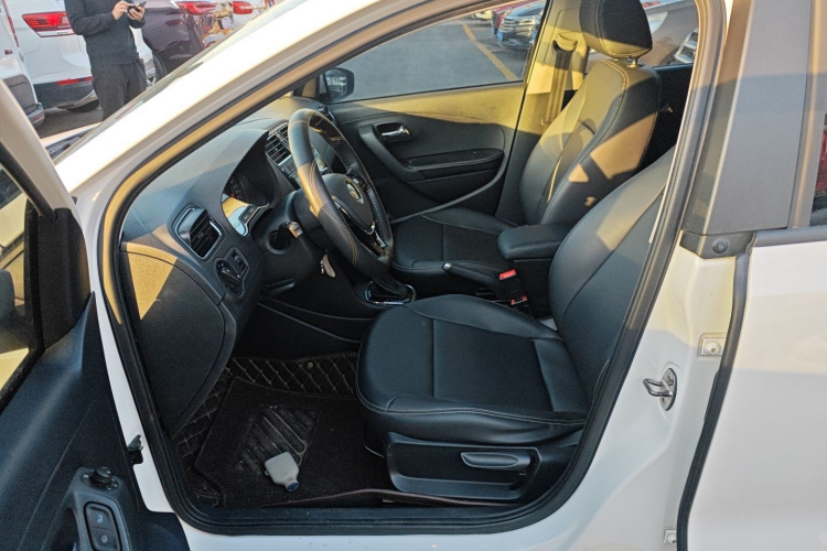 大众 Polo 2018款 1.5L 自动安享型中控内饰19