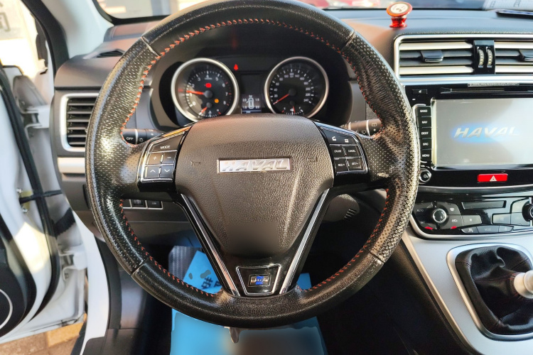 哈弗H6 2017款 蓝标 运动版 1.5T 手动两驱精英型中控内饰13