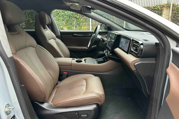 零跑汽车 零跑C01 2023款 增程 316 智享版中控内饰7002