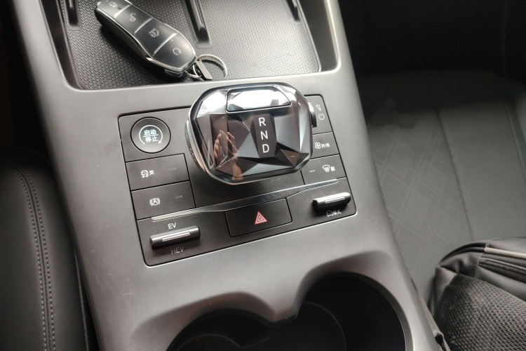 比亚迪 秦PLUS 2025款 DM-i 智驾版 55KM领先型局部细节18