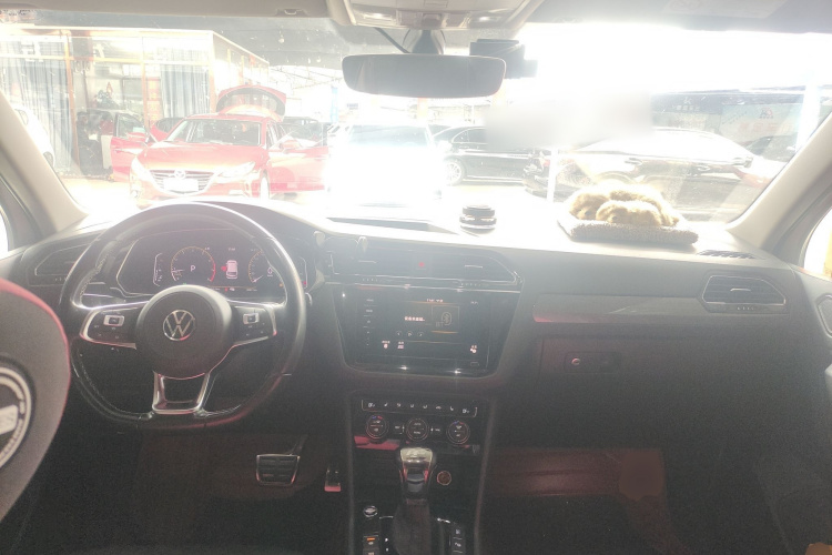 大众 途观L 2021款 330TSI 自动两驱R-Line越享版中控内饰12