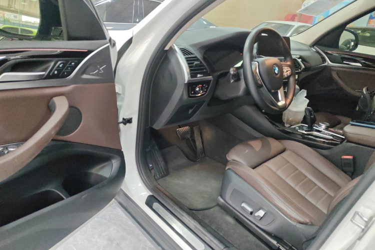 宝马X3 2021款 xDrive25i 豪华套装中控内饰7003
