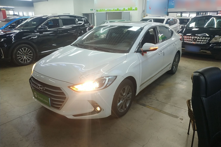 现代 领动 2016款 1.6L 手动智炫·活力型车身外观4