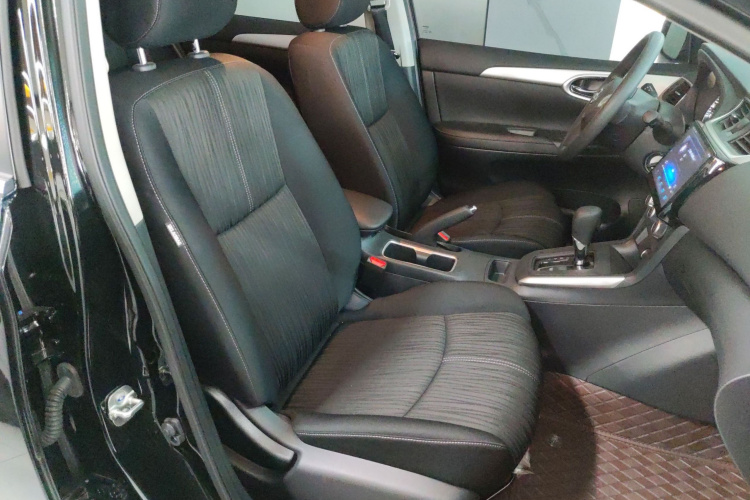 日产 轩逸 2024款 改款二 经典 1.6XE CVT舒适版局部细节41