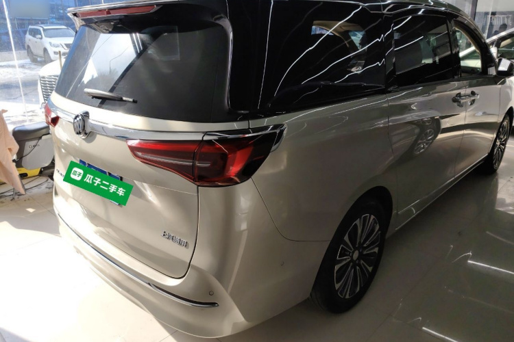 别克GL8 2022款 ES陆尊 653T 旗舰型车身外观7