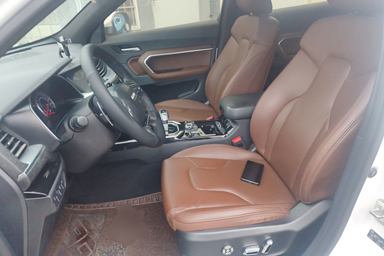 哈弗H6 2017款 蓝标 2.0T 自动两驱智尚型中控内饰19