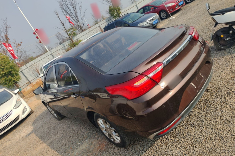 吉利汽车 远景 2018款 1.5L 自动幸福版车身外观4