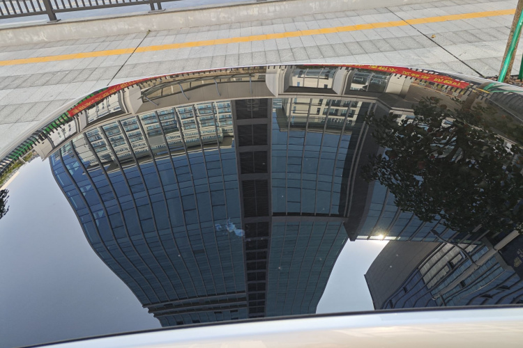 小鹏P7 2022款 670N+局部细节57