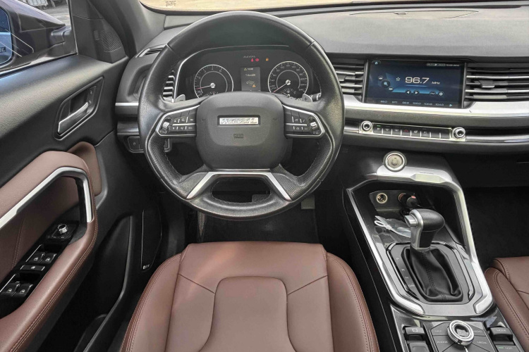 哈弗H6 2017款 蓝标 1.5T 自动两驱智尚型中控内饰7013