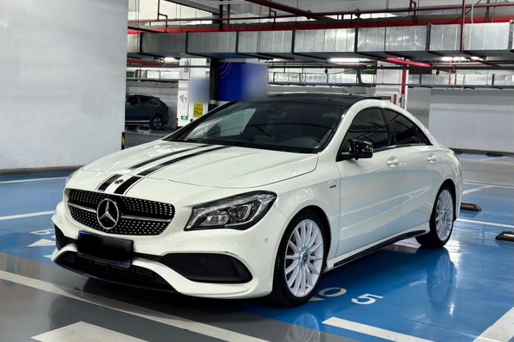 奔驰CLA 2017款 CLA 220 4MATIC 极地限量版车身外观6007