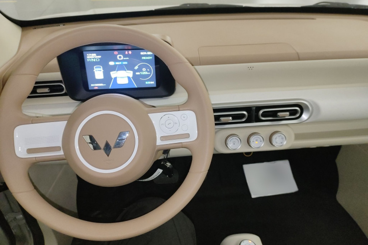 五菱汽车 宏光MINIEV 2024款 第三代 215km 青春版中控内饰12