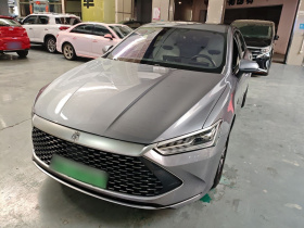 比亚迪 秦PLUS 2024款 荣耀版 DM-i 55KM领先型