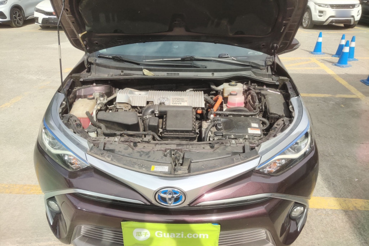 丰田 雷凌 2017款 改款双擎 1.8H GS-L E-CVT领先版 国V机舱底盘24