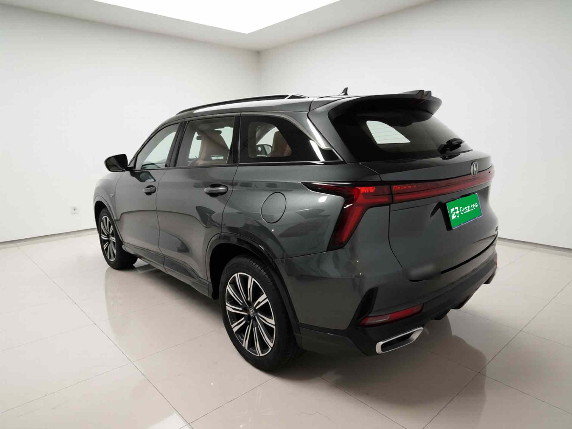 长安CS75 PLUS 2023款 第三代 2.0T 自动尊贵型(3)