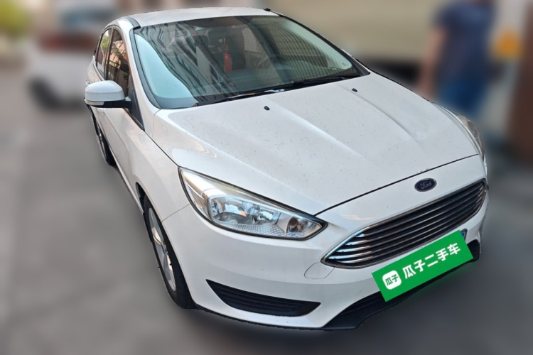 福特 福克斯 2018款 三厢经典 1.6L 自动舒适型智行版车身外观6002