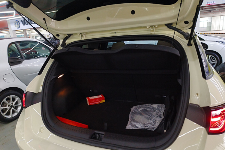 比亚迪 海豚 2025款 智驾版 410km 时尚版局部细节23