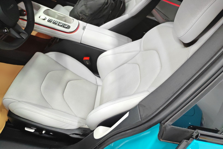 小米汽车 小米SU7 2024款 四驱超长续航高阶智驾Max版局部细节19