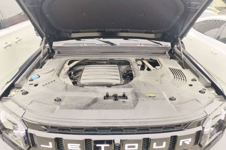 捷途旅行者 2023款 2.0T 四驱穿越PRO机舱底盘24