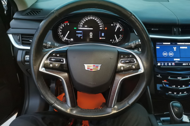凯迪拉克XTS 2018款 28T 技术型中控内饰13