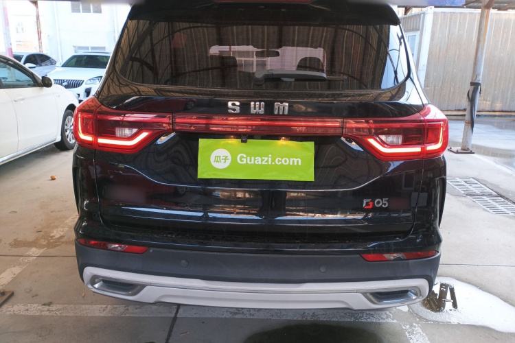 SWM斯威汽车 SWM斯威G05 2021款 PRO 1.5T 自动豪华型 7座车身外观6