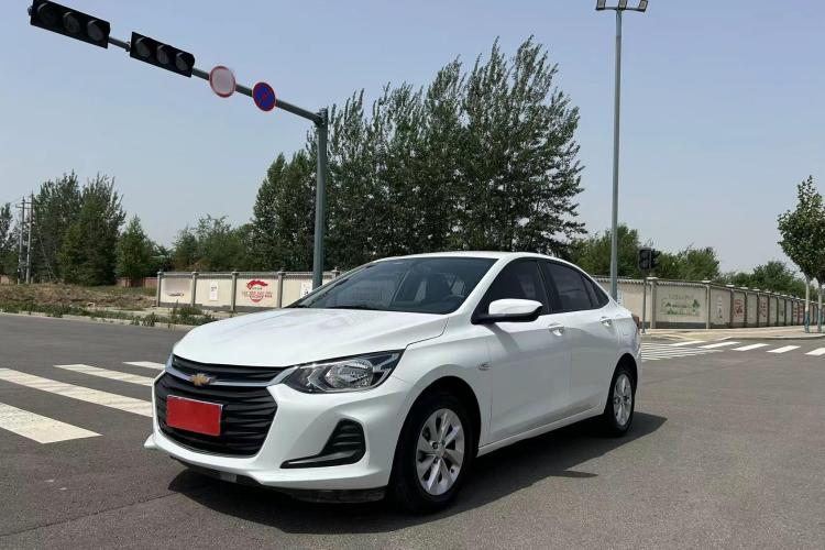 雪佛兰 科沃兹 2021款 325T 自动欣悦版车身外观1