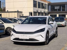 比亚迪 秦L 2025款 EV 545KM超越型