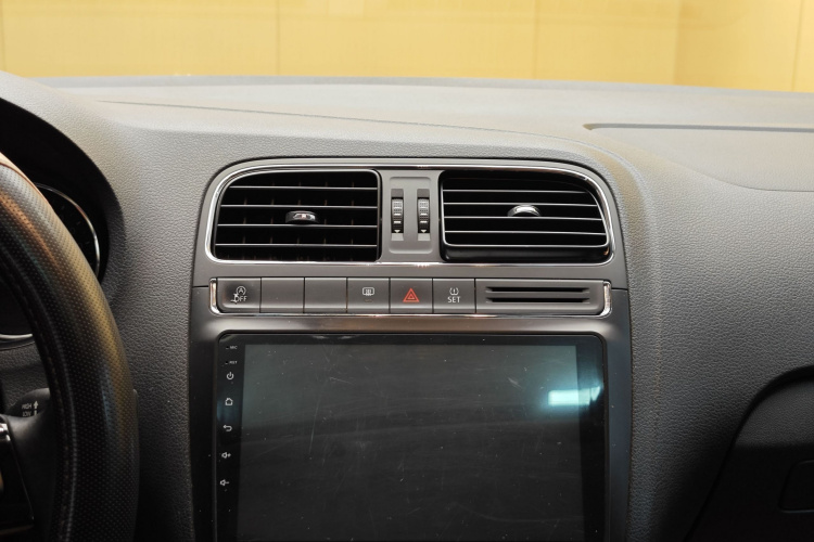 大众 Polo 2018款 1.5L 自动安享型中控内饰7006