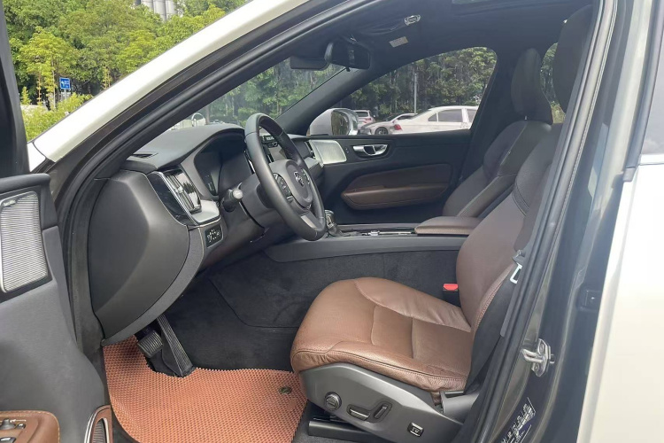 沃尔沃XC60 2021款 T5 四驱智逸豪华版中控内饰7004