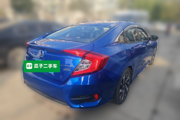 本田 思域 2016款 220TURBO 手动豪华版车身外观7