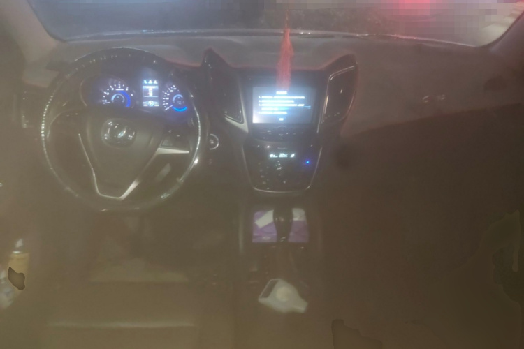 长安CS75 2016款 1.8T 自动精英型 国IV中控内饰12