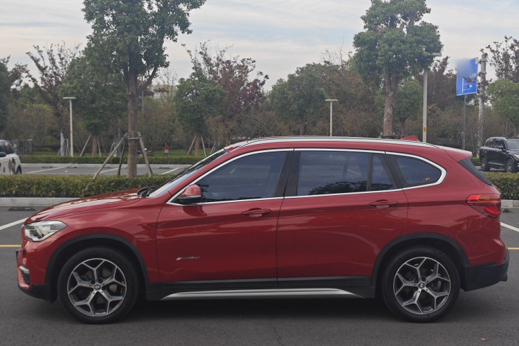 宝马X1 2016款 sDrive18Li 豪华型车身外观6003