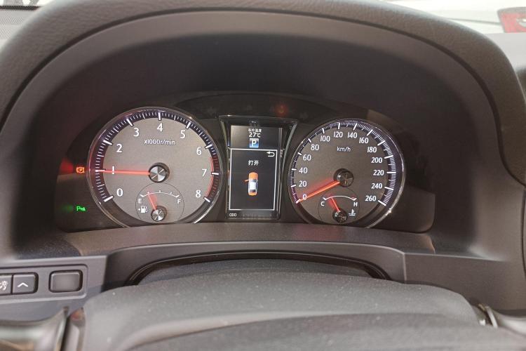 丰田 皇冠 2015款 2.5L 智享版中控内饰14