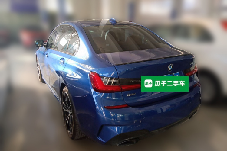 宝马3系 2020款 330Li xDrive M运动曜夜套装车身外观5