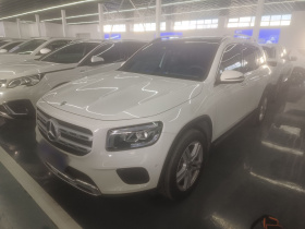 奔驰GLB 2023款 GLB 220 动感型