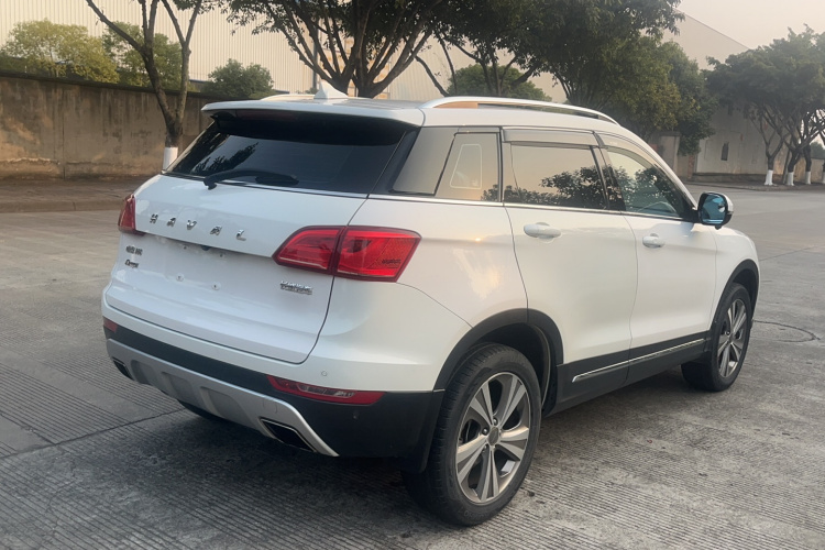 哈弗H6 Coupe 2015款 蓝标 2.0T 自动两驱精英型车身外观6004