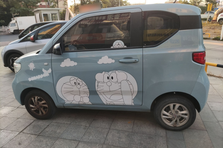 五菱汽车 宏光MINIEV 2020款 自在款 磷酸铁锂车身外观4