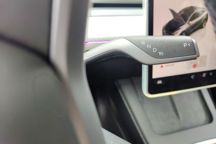 特斯拉 Model Y 2024款 后轮驱动版局部细节18